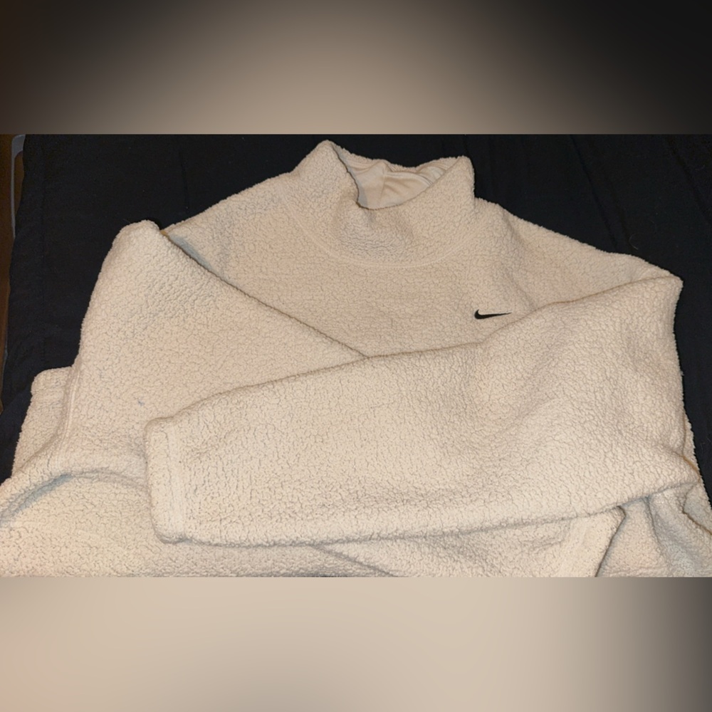 COPY - Sherpa Nike turtleneck sweater
